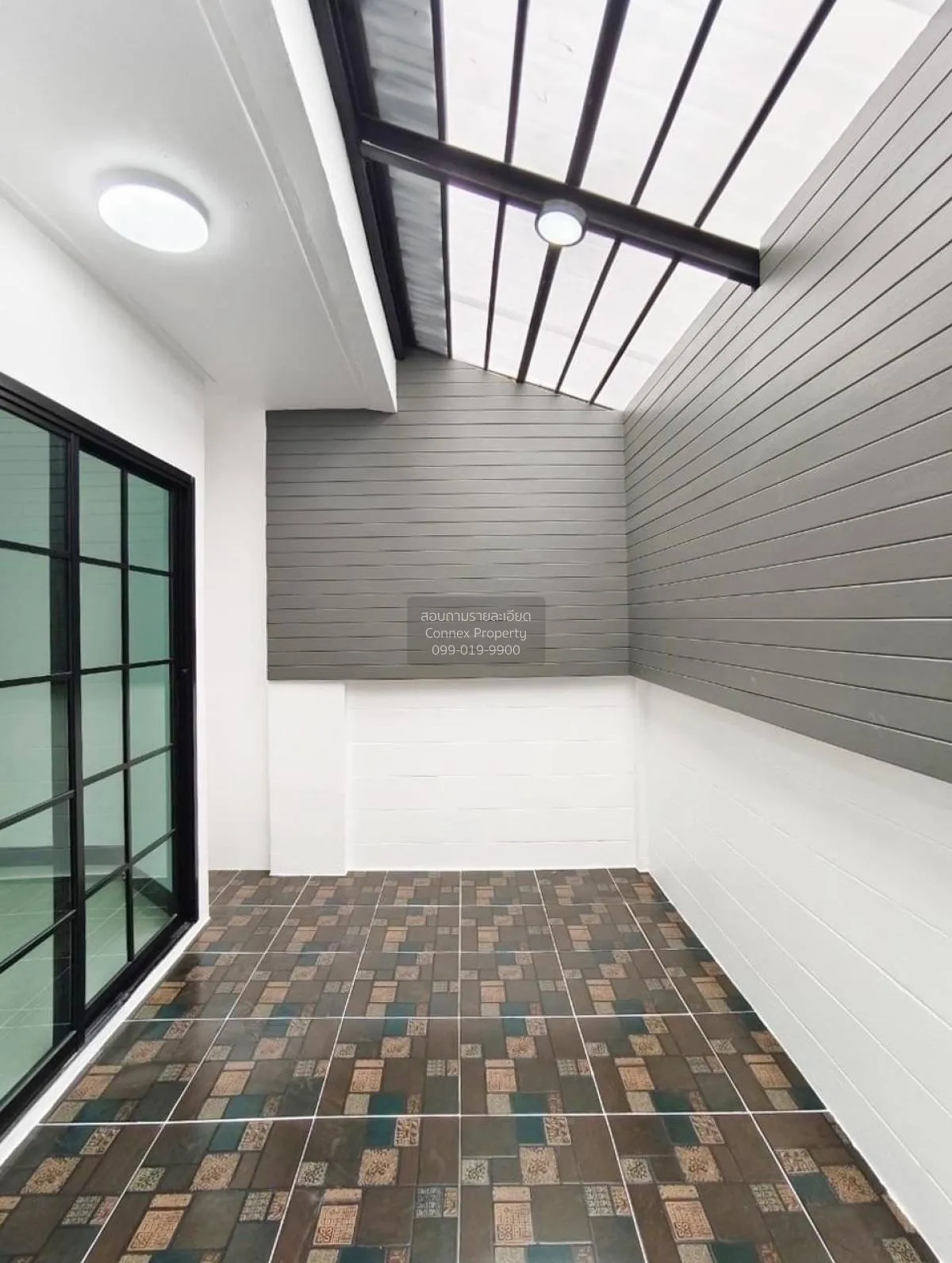 For Sale Townhouse/Townhome  , Maneerin Lake & Park Ratchaphruek 