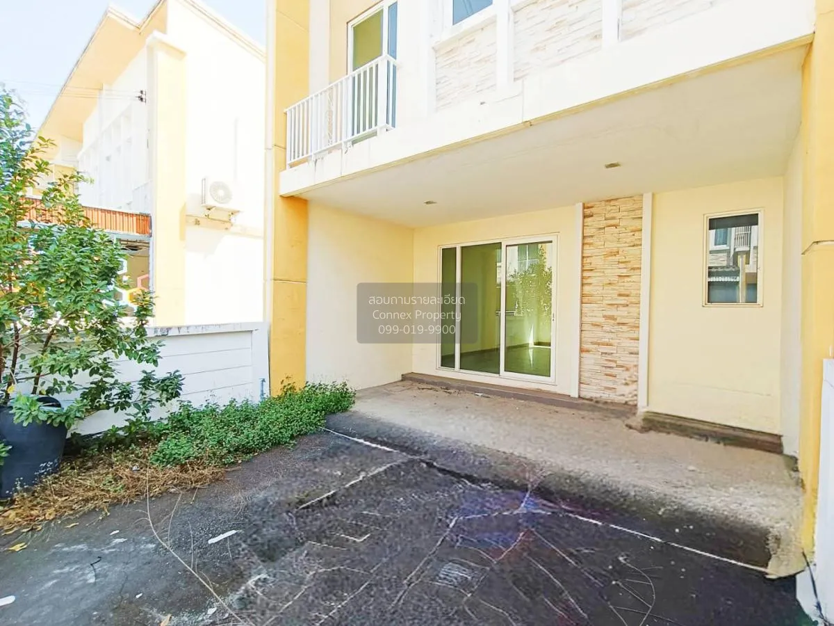 ขายทาวน์เฮ้าส์/ทาวน์โฮม  โกลเด้น ทาวน์ พระราม 2 ห้องมุม หน้ากว้าง 3