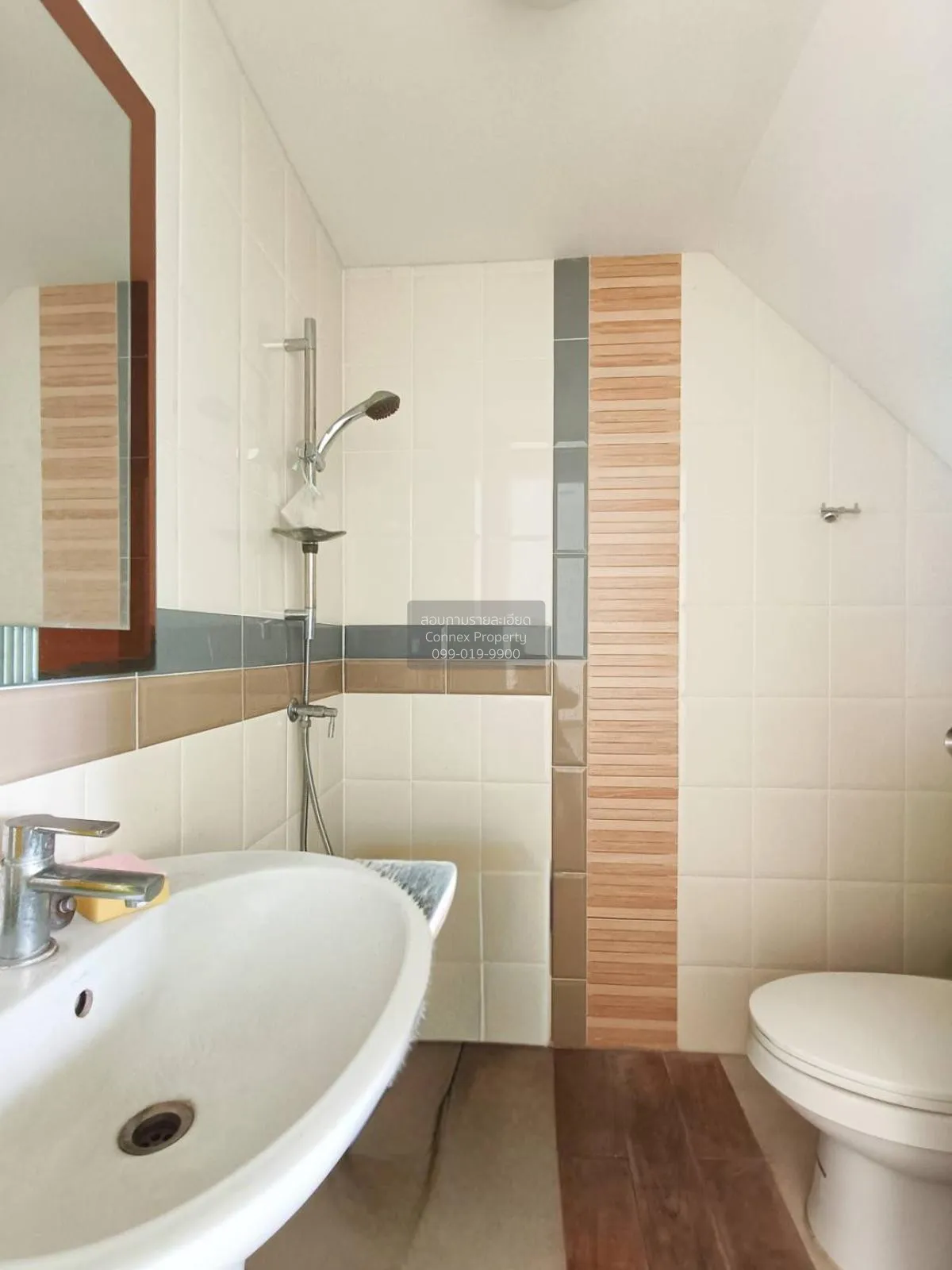 ขายทาวน์เฮ้าส์/ทาวน์โฮม  โกลเด้น ทาวน์ พระราม 2 ห้องมุม หน้ากว้าง