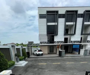 เช่าทาวน์เฮ้าส์/ทาวน์โฮม  เดอะ ฮาร์โมนี รามอินทรา 62 MRT-วงแหวนตะวันออก รามอินทรา เขต คันนายาว กรุงเทพ CX-115760