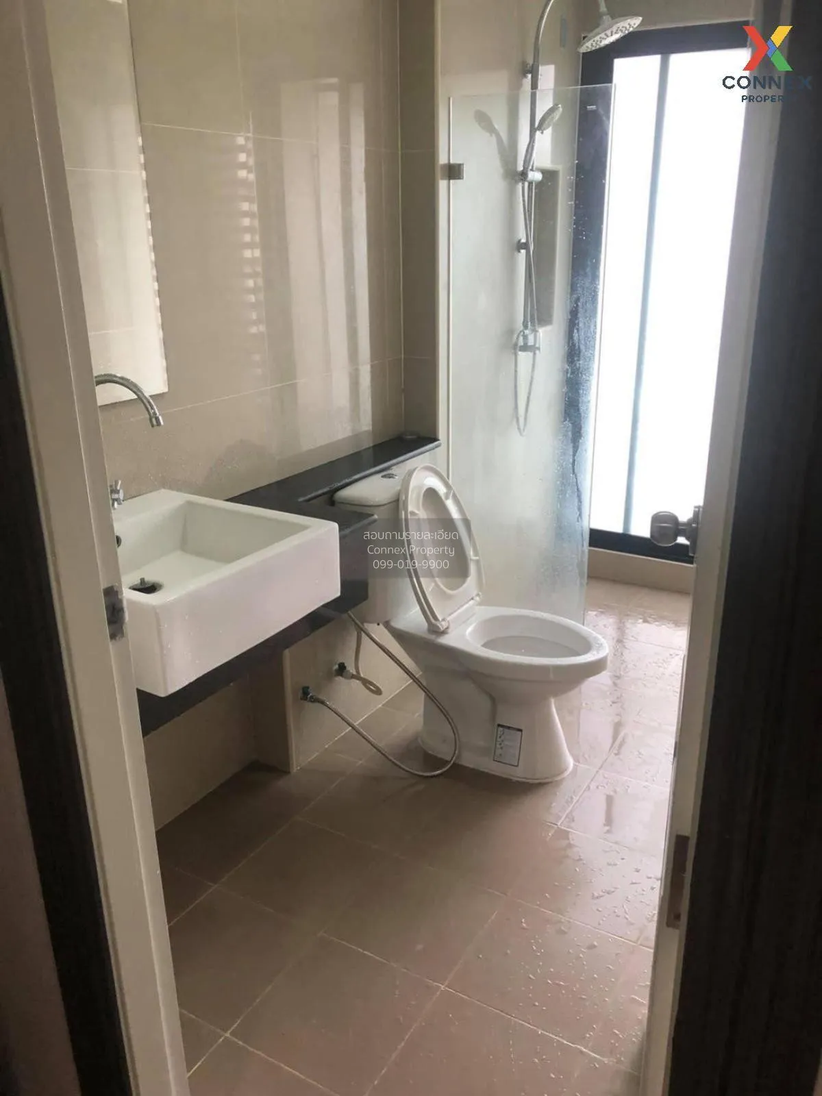 For Sale Condo , Living Avenue Bangsaen , Saen Suk , Mueang Chon 