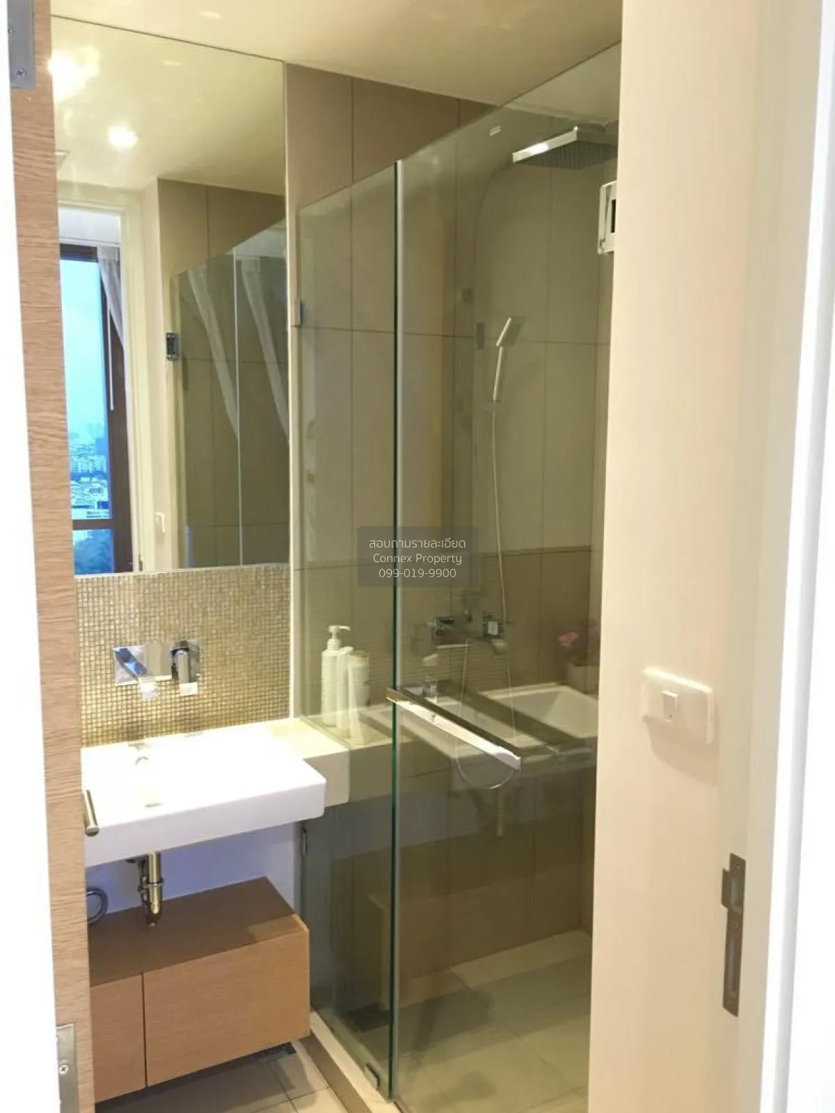 For Rent Condo , The Lofts Ekkamai , BTS-Ekkamai , Phra Khanong N