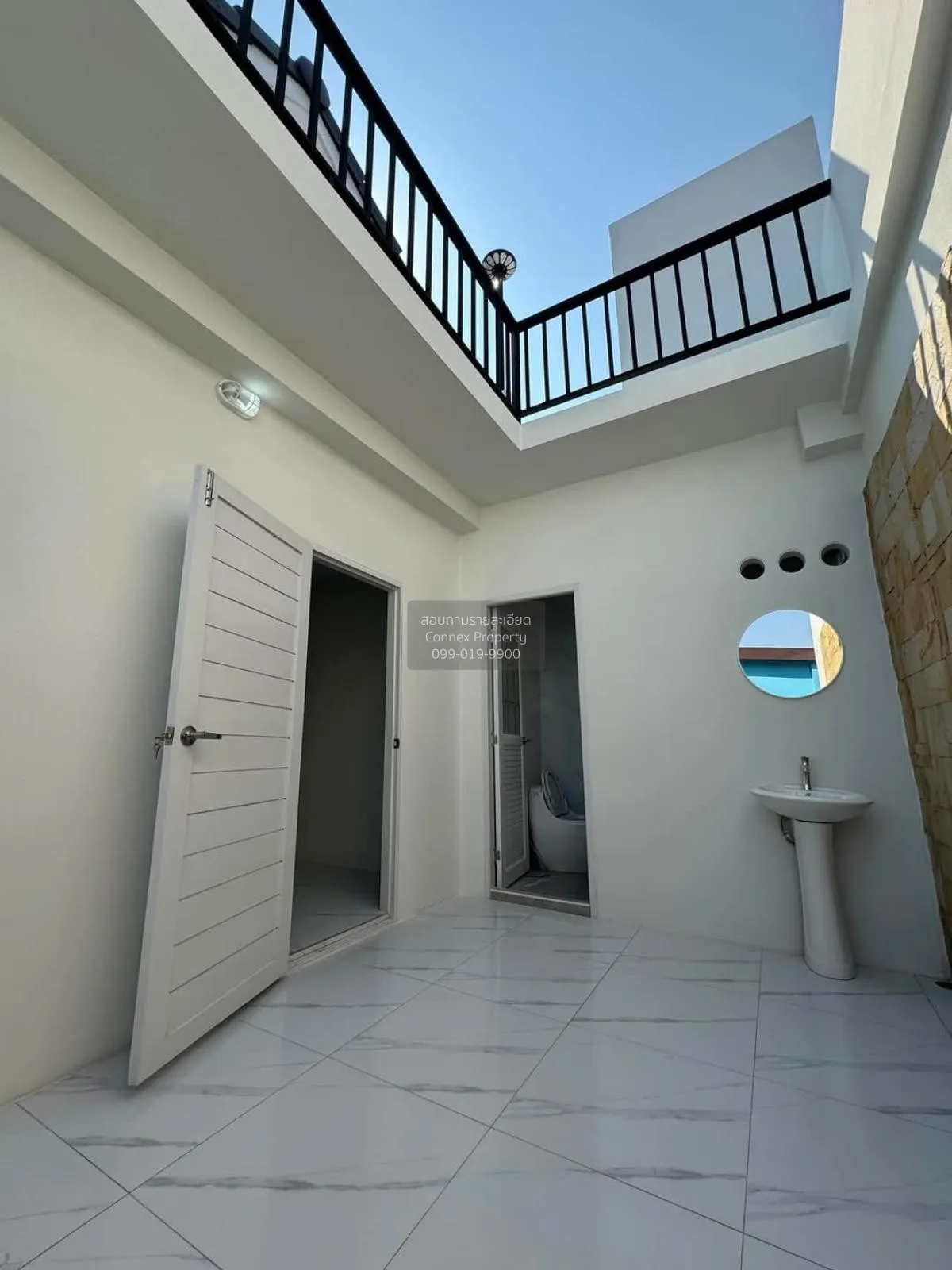 For Sale House , Baan Sintawee Suanthon 2 , wide frontage , newly