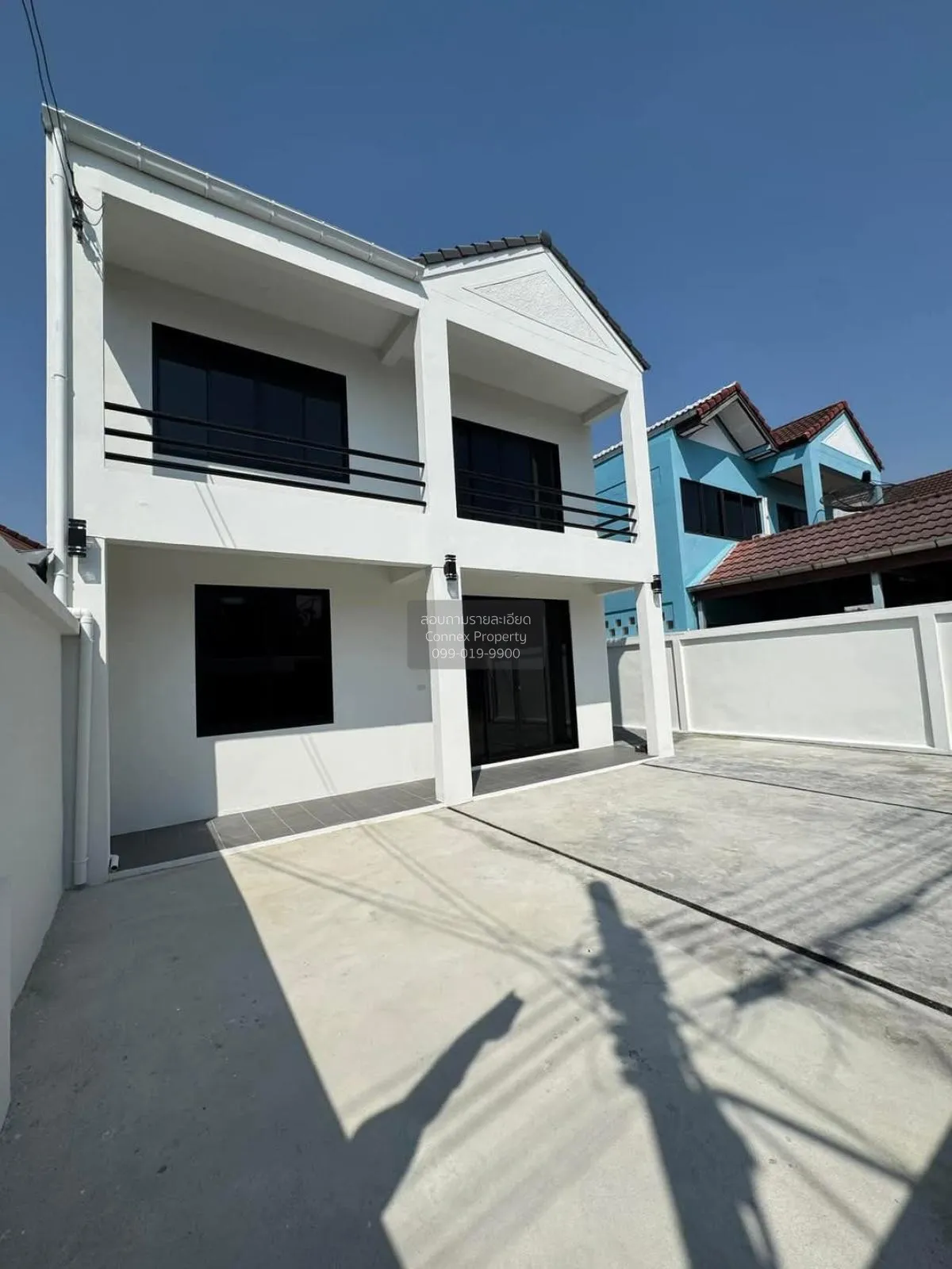 For Sale House , Baan Sintawee Suanthon 2 , wide frontage , newly