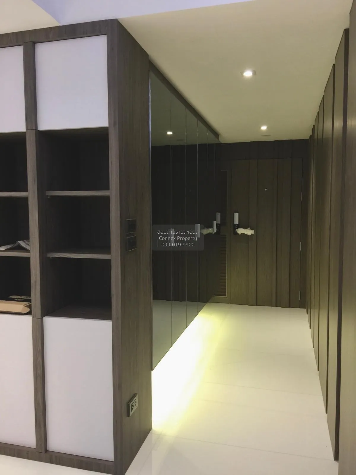 ขายคอนโด  รอยัล คาสเทิล BTS-พร้อมพงษ์ คลองเตยเหนือ เขต วัฒนา กรุง