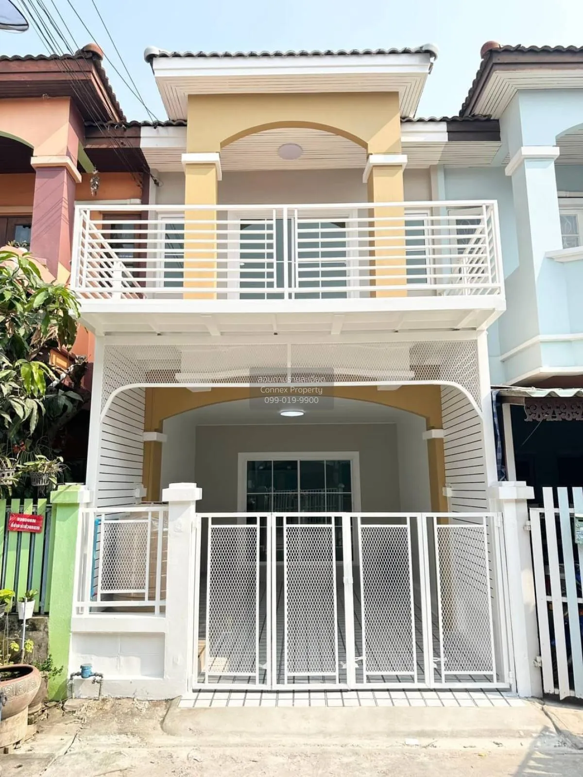 For Sale Townhouse/Townhome  , Siriwan-Chuan Chom Village Bang Kr 1