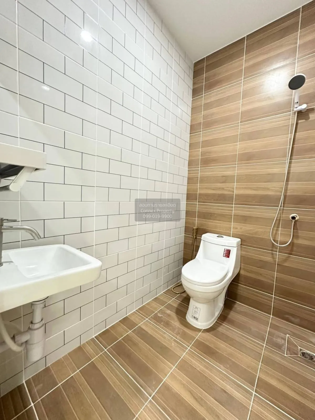 For Sale Townhouse/Townhome  , Siriwan-Chuan Chom Village Bang Kr