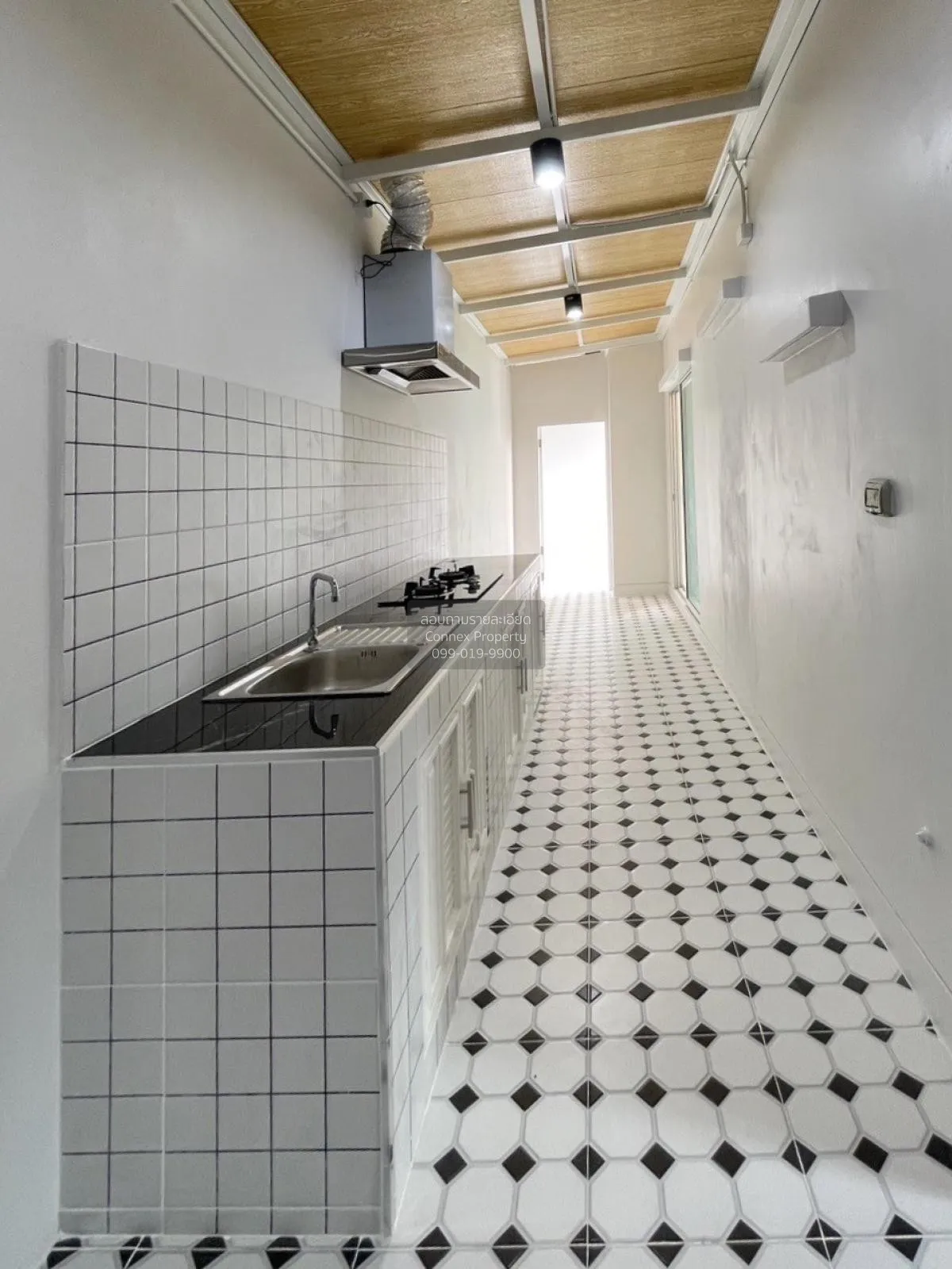 For Sale House , Atoll Maldives Beach Namdaeng-Bang Phli , Bang P