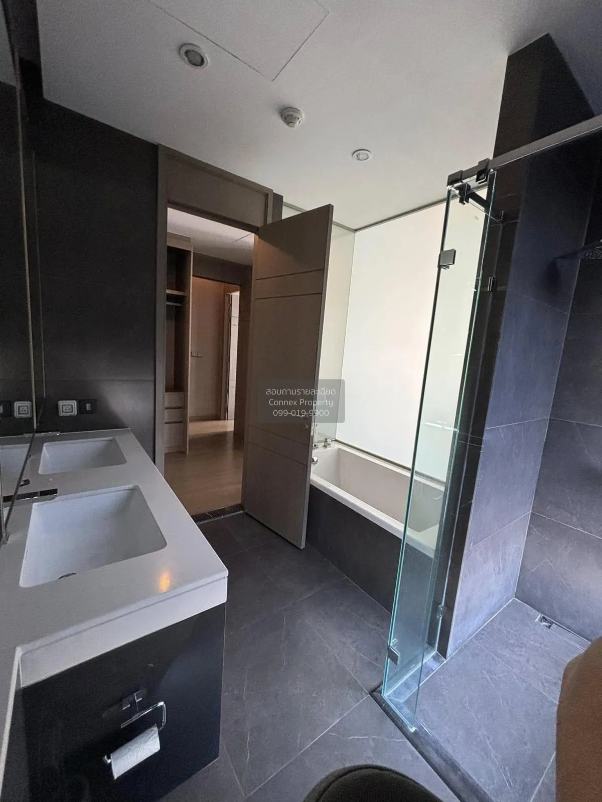 For Rent Condo , The Esse at Singha Complex , MRT-Phetchaburi , B