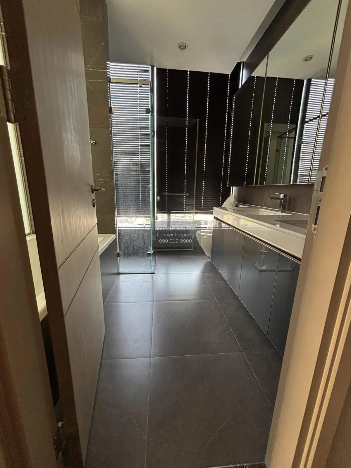 For Sale Condo , The Esse at Singha Complex , MRT-Phetchaburi , B