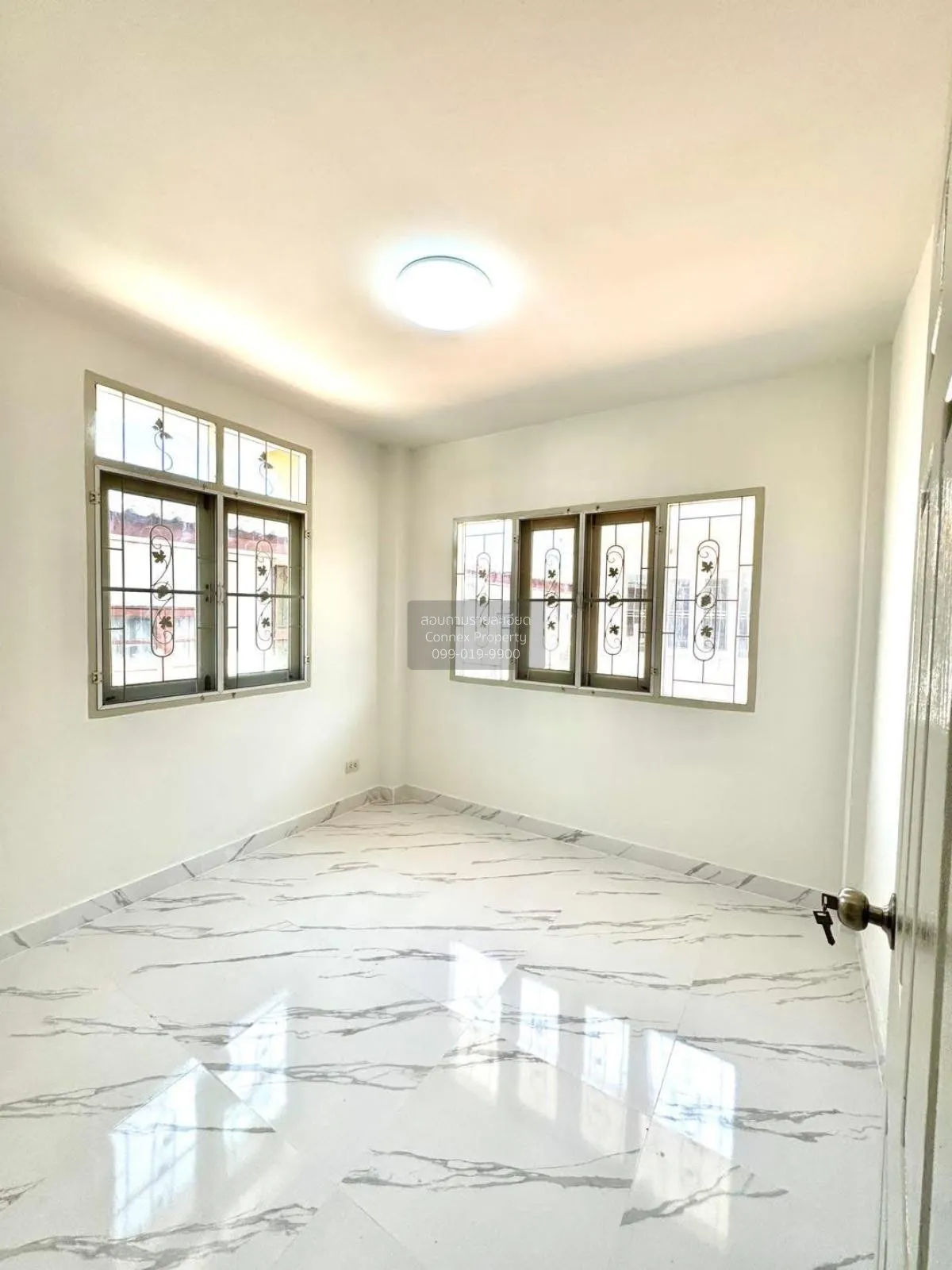 ขายทาวน์เฮ้าส์/ทาวน์โฮม  อู่ทองเพลส 5 รีโนเวทใหม่ คูคต ลำลูกกา ปท