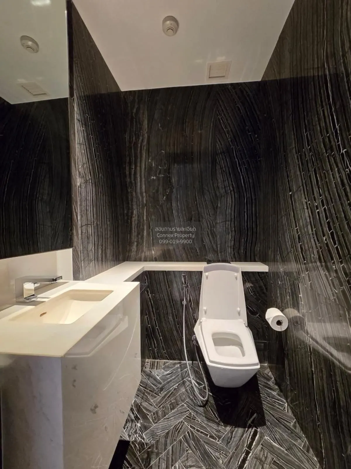 เช่าคอนโด  โฟร์ซีซั่นส์ ไพรเวท เรสซิเด้นซ์ ยานนาวา เขต สาทร กรุงเ