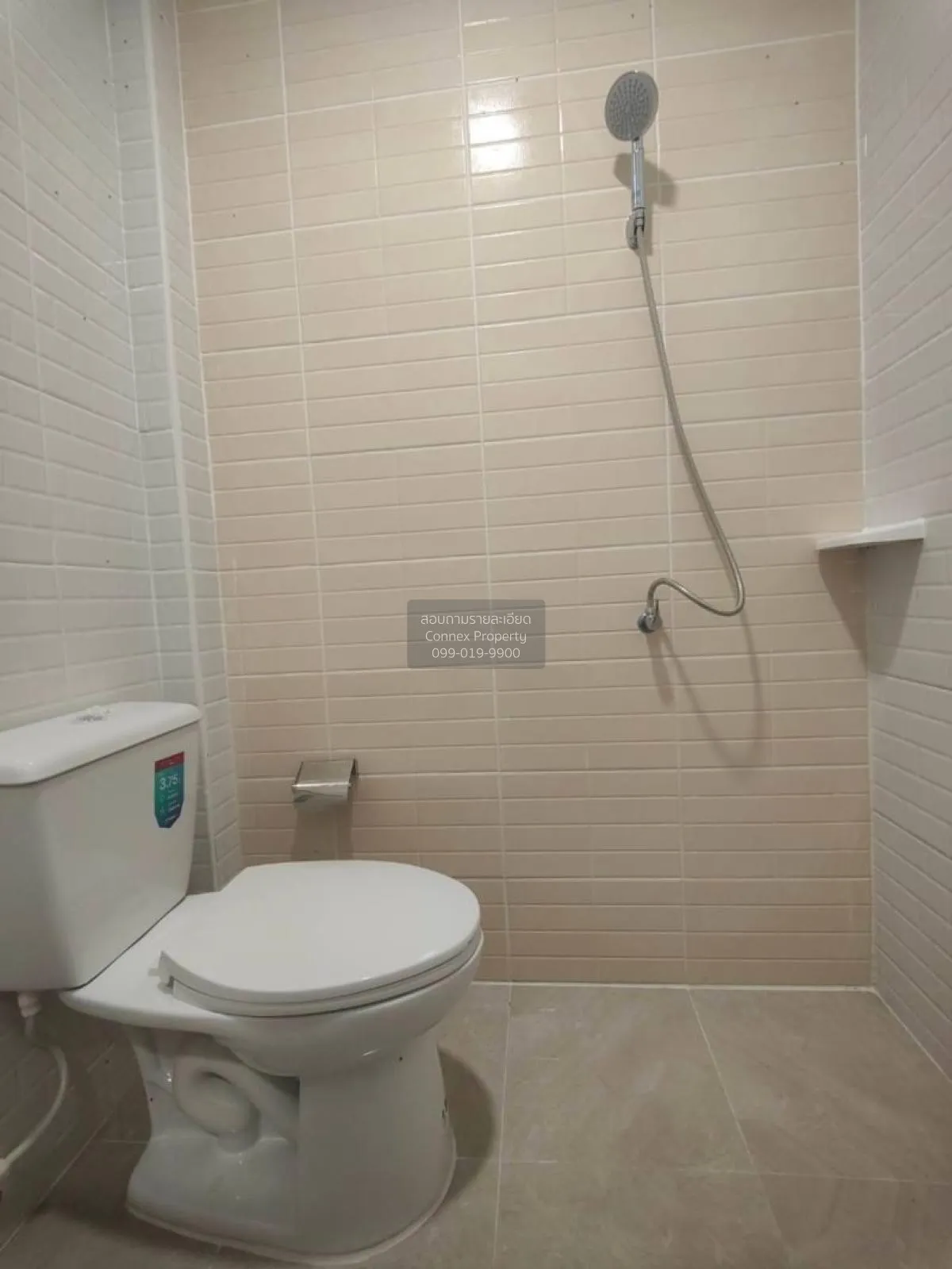 ขายทาวน์เฮ้าส์/ทาวน์โฮม  บ้านเรือนสุข 2 ห้องมุม รีโนเวทใหม่ ลำผัก