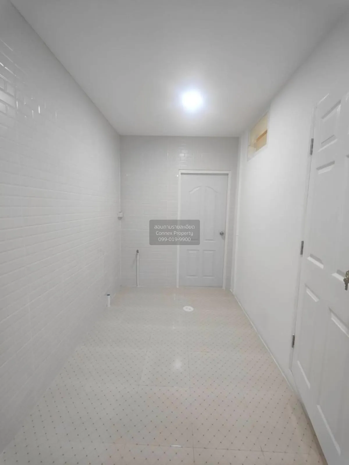 ขายทาวน์เฮ้าส์/ทาวน์โฮม  บ้านเรือนสุข 2 ห้องมุม รีโนเวทใหม่ ลำผัก