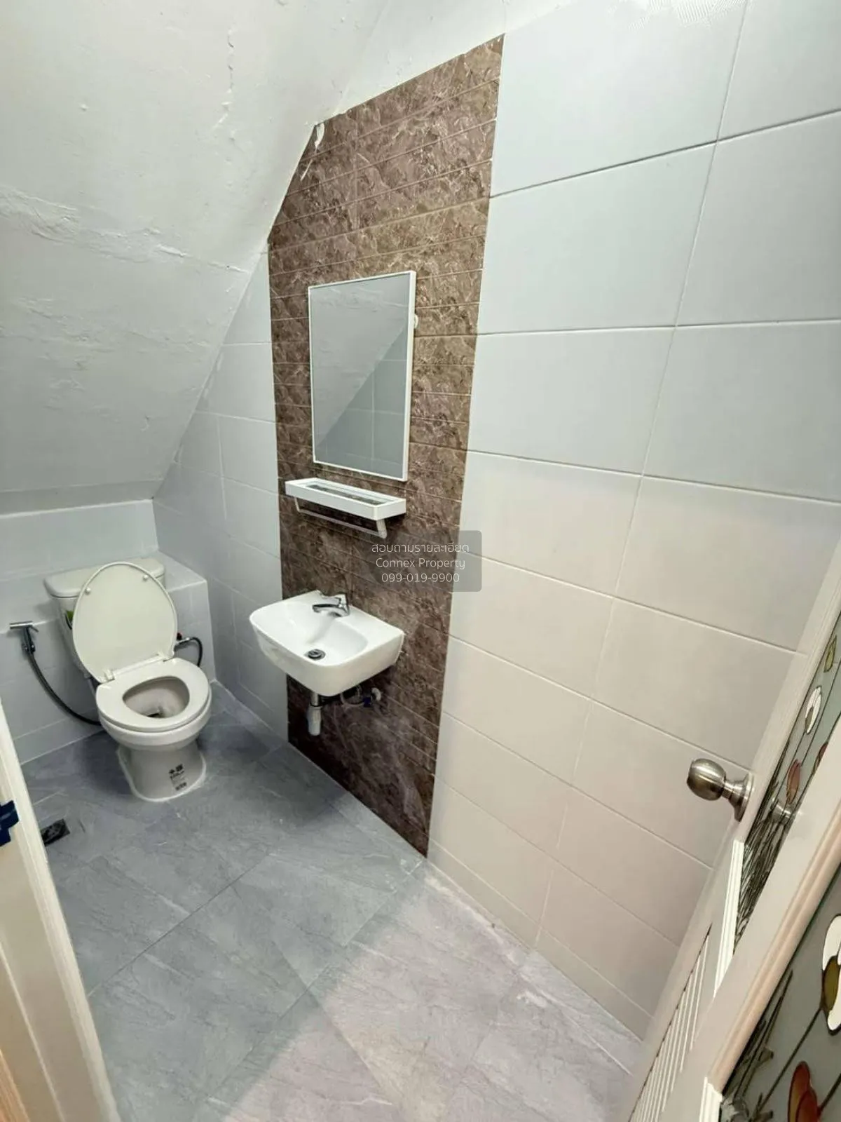 ขายทาวน์เฮ้าส์/ทาวน์โฮม  บ้านสวนเลขที่ 5 รีโนเวทใหม่ ท่าทราย เมือ