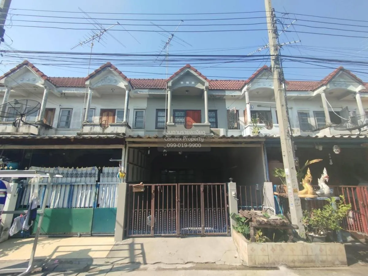 For Sale Townhouse/Townhome  , Taweethong 3  Bang Bo , newly reno 1