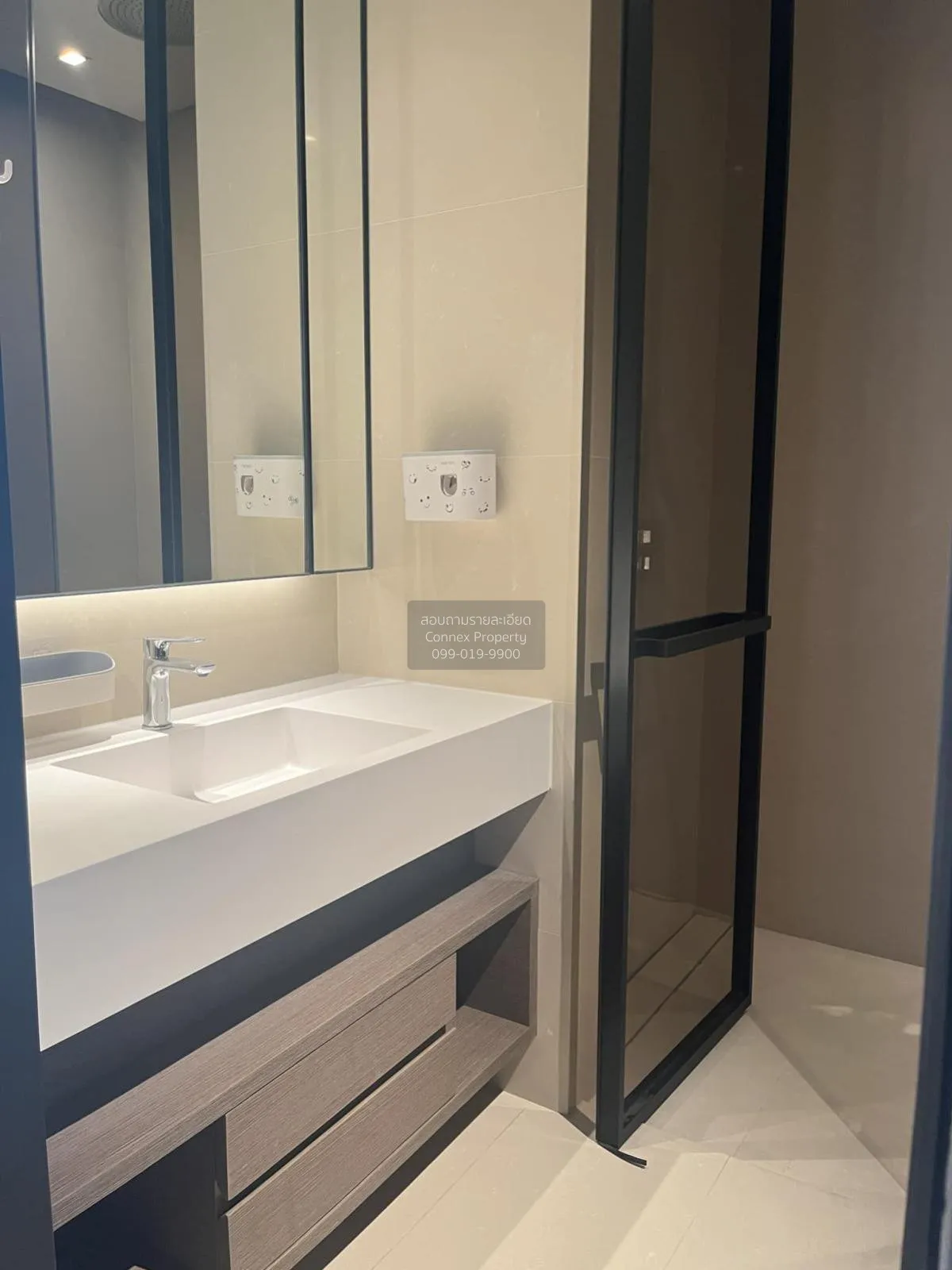 ขายคอนโด  บันยัน ทรี เรสซิเดนซ์ ริเวอร์ไซด์ กรุงเทพ BTS-คลองสาน ค