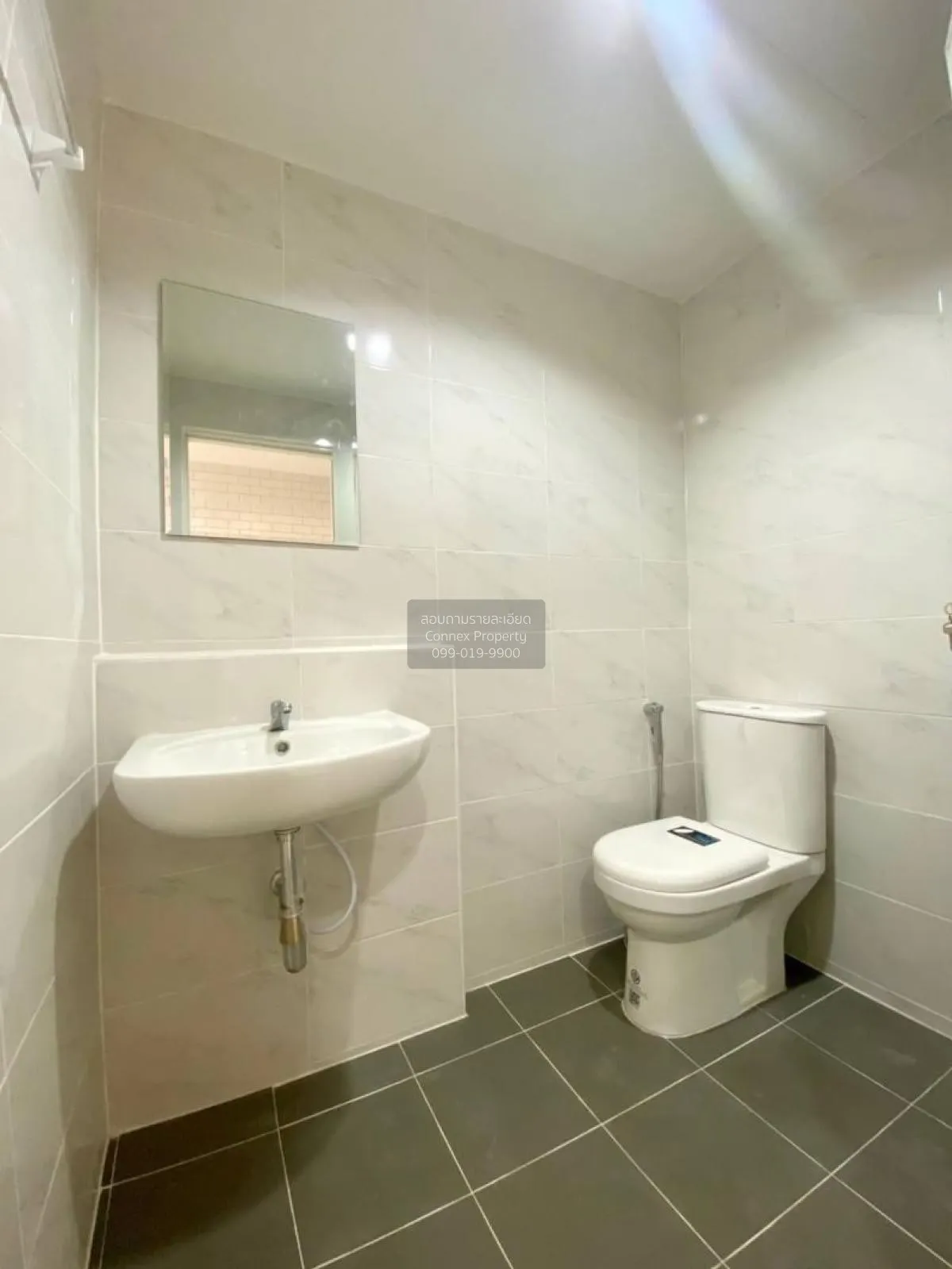 ขายทาวน์เฮ้าส์/ทาวน์โฮม  บ้านพฤกษาซี ห้องมุม รีโนเวทใหม่ คลองสาม 