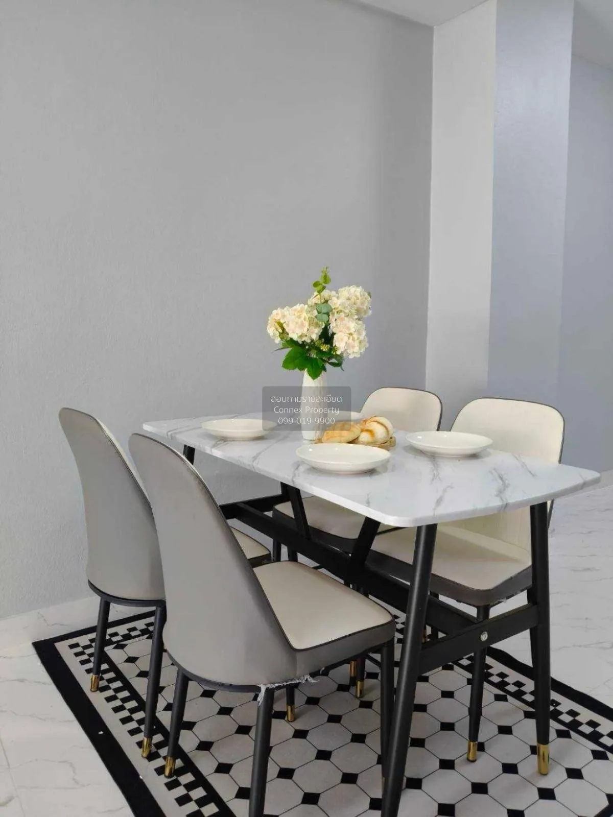 For Sale Townhouse/Townhome  , Sri Prajak Villa 1 - 2 , newly ren