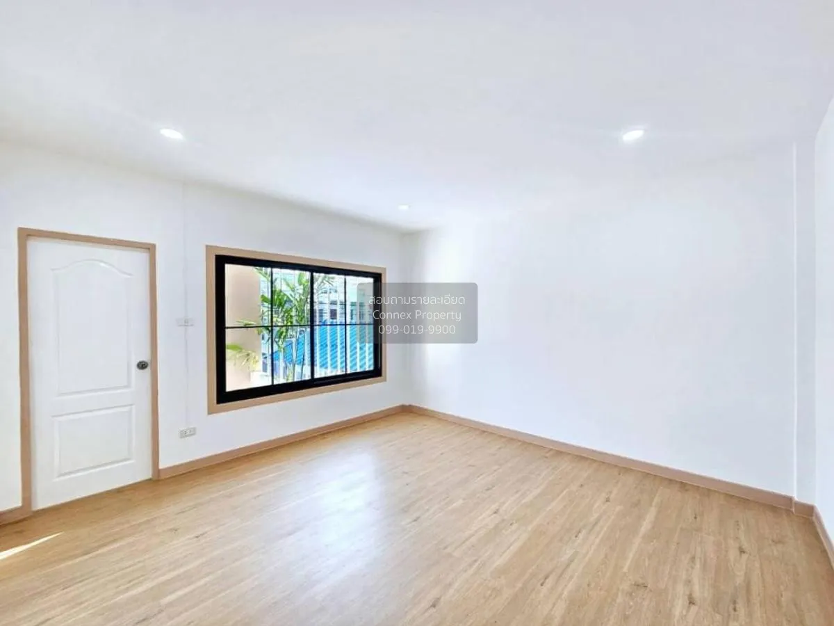 For Sale Townhouse/Townhome  , Baan Rom Ngao Mai , newly renovate