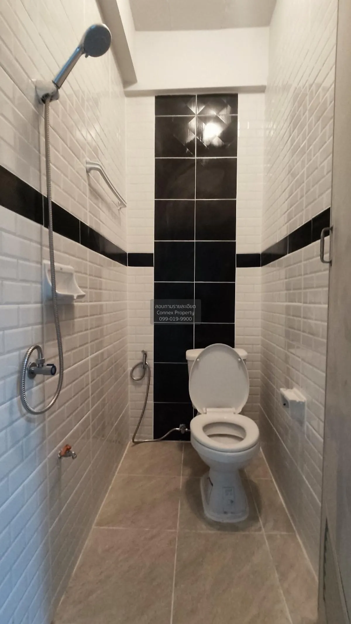 ขายทาวน์เฮ้าส์/ทาวน์โฮม  บ้านรินทร์ทอง รีโนเวทใหม่ ลำลูกกา ลำลูกก