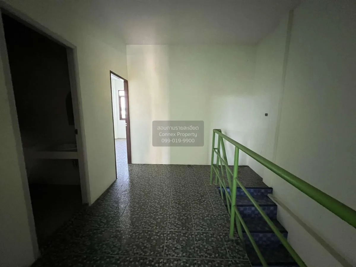 For Sale 2-Storey Townhouse, Samo Phron Area, Soi Chonprathan 40.