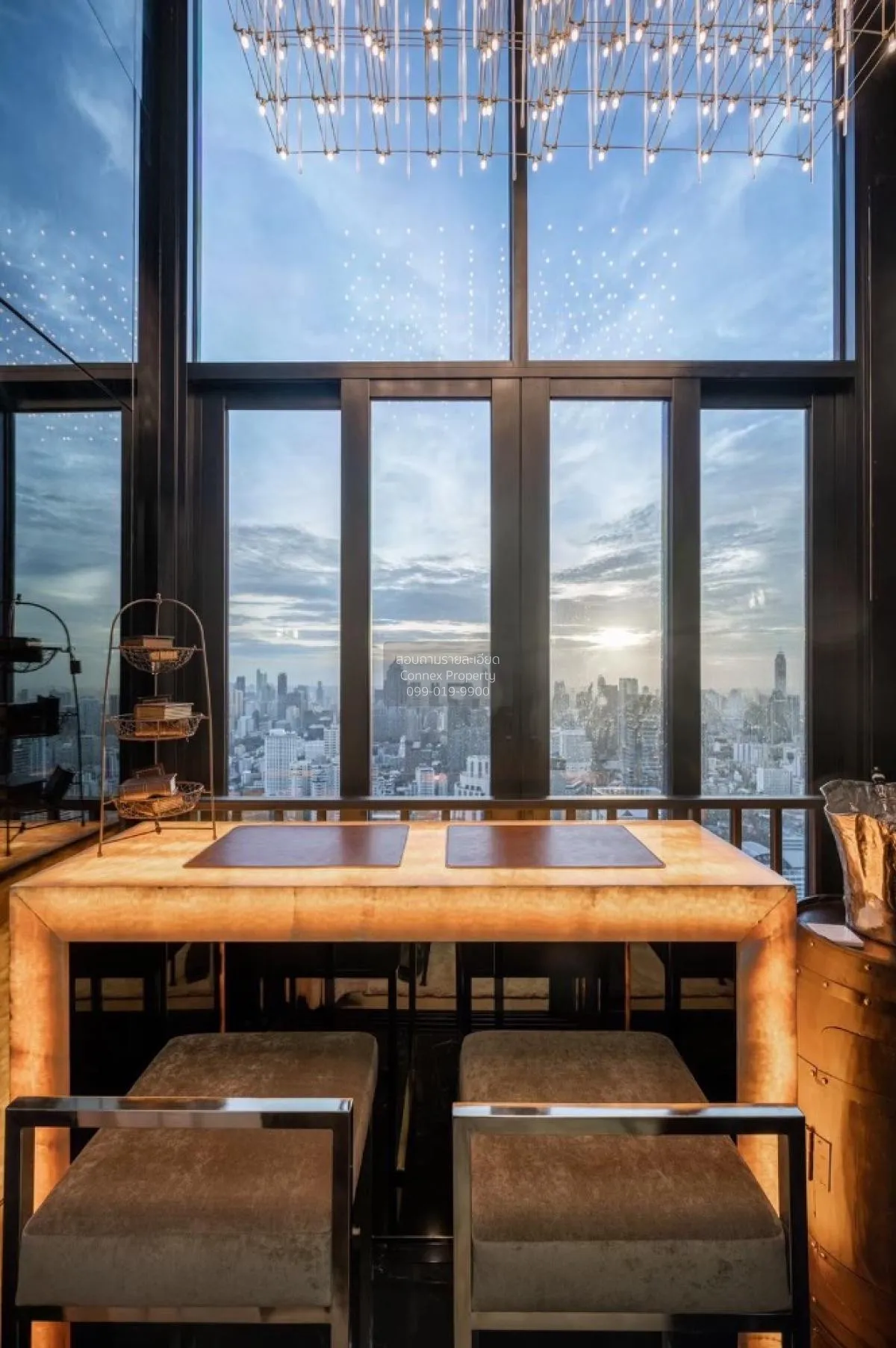 ขายคอนโด  แอชตัน อโศก BTS-อโศก คลองเตยเหนือ เขต วัฒนา กรุงเทพ CX-