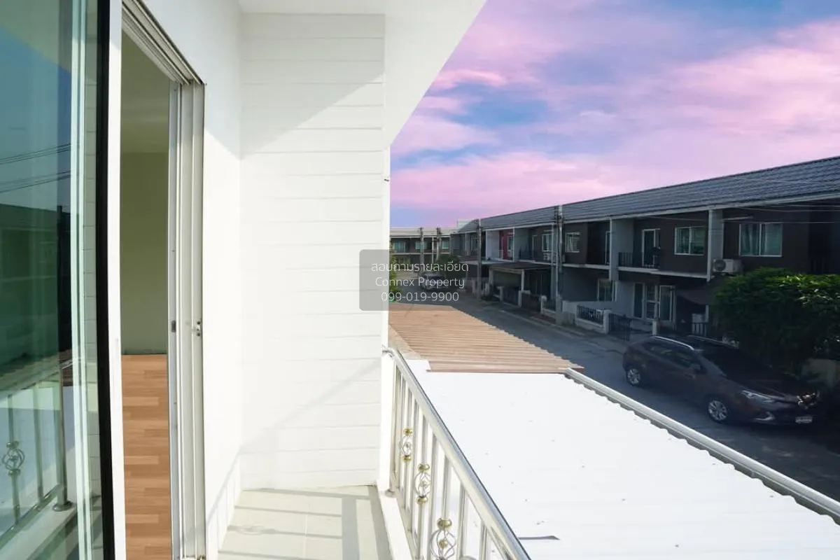 ขายทาวน์เฮ้าส์/ทาวน์โฮม  บ้านอารียาเดอะคัลเลอร์ไทรน้อย รีโนเวทใหม