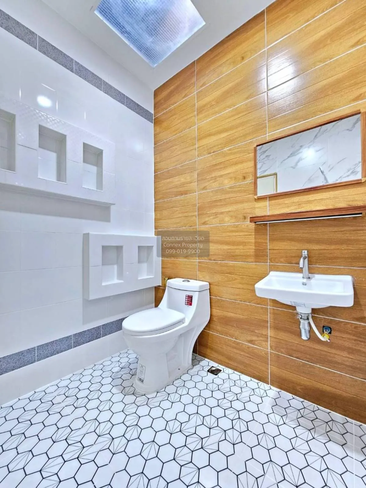 For Sale Townhouse/Townhome  , Baan Pichada , newly renovated , P