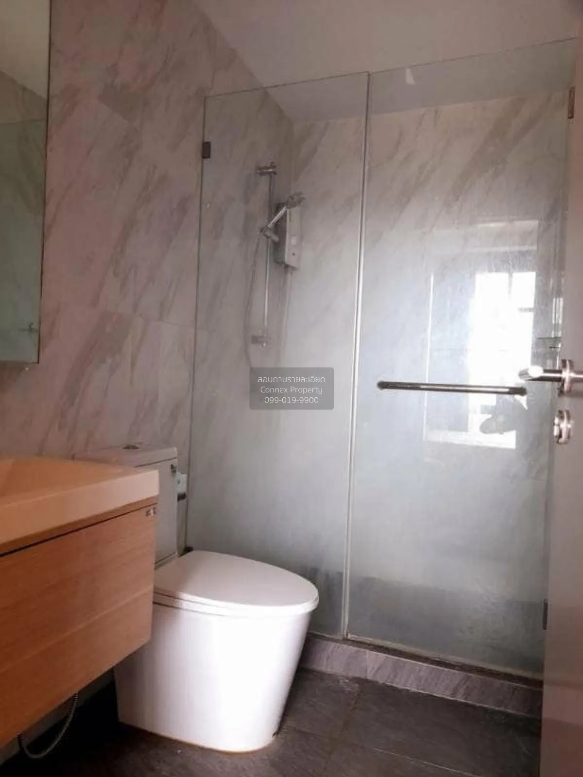 ขายคอนโด  ดิ ยูนีค เอกมัย-รามอินทรา คลองเจ้าคุณสิงห์ เขต วังทองหล