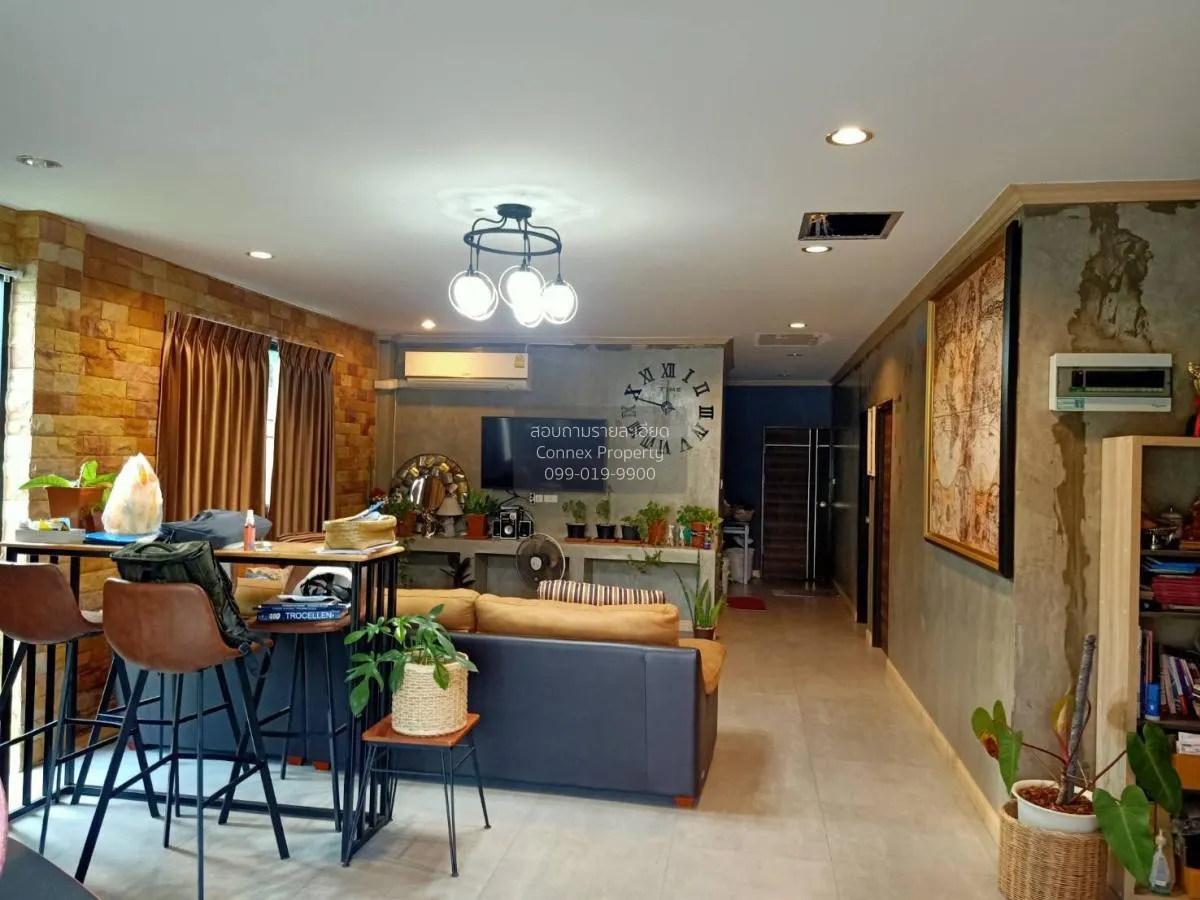 For Sale House with land Northern Rangsit Golf Course , Phayom ,  3