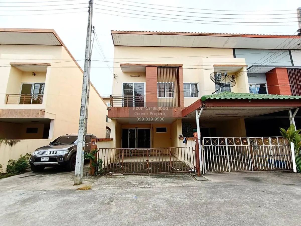 For Sale Townhouse/Townhome  , Baan Thai Villa , corner unit , Bu 1