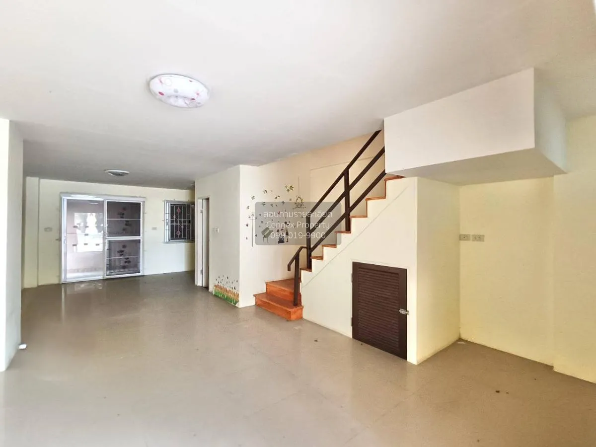 For Sale Townhouse/Townhome  , Baan Thai Villa , corner unit , Bu 3