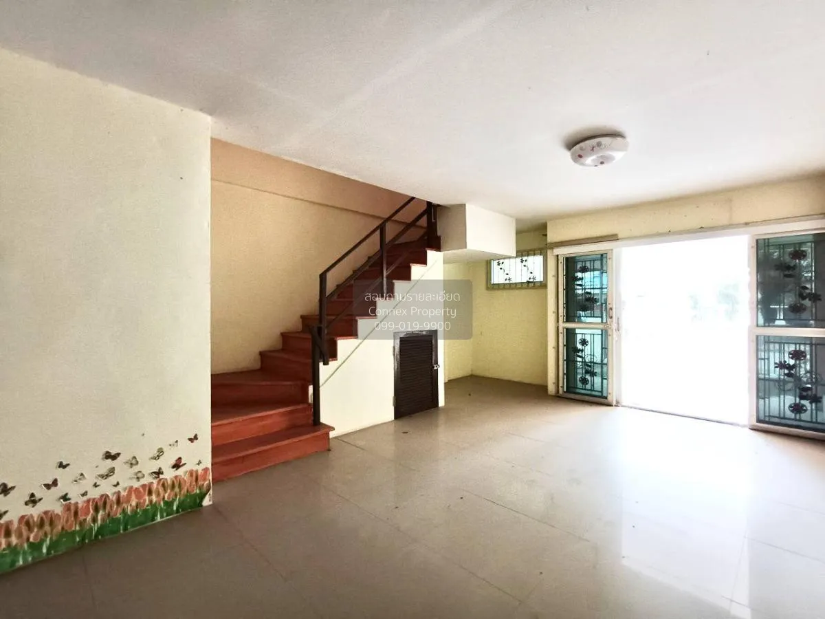 For Sale Townhouse/Townhome  , Baan Thai Villa , corner unit , Bu