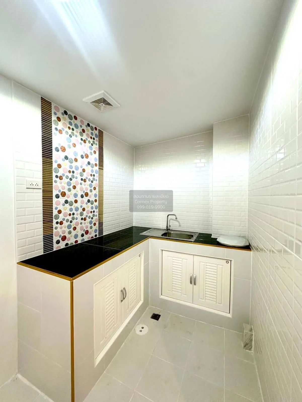 ขายทาวน์เฮ้าส์/ทาวน์โฮม  บ้านบัวทอง 4 บ้านกล้วย-ไทรน้อย รีโนเวทให