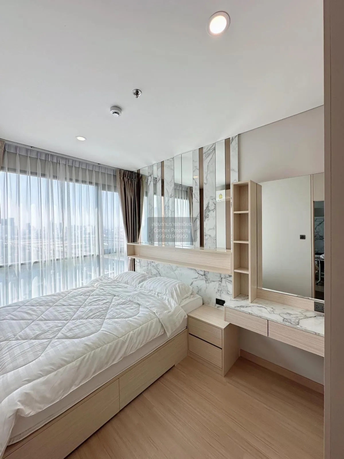 เช่าคอนโด  ลุมพินี สวีท เพชรบุรี - มักกะสัน MRT-เพชรบุรี มักกะสัน