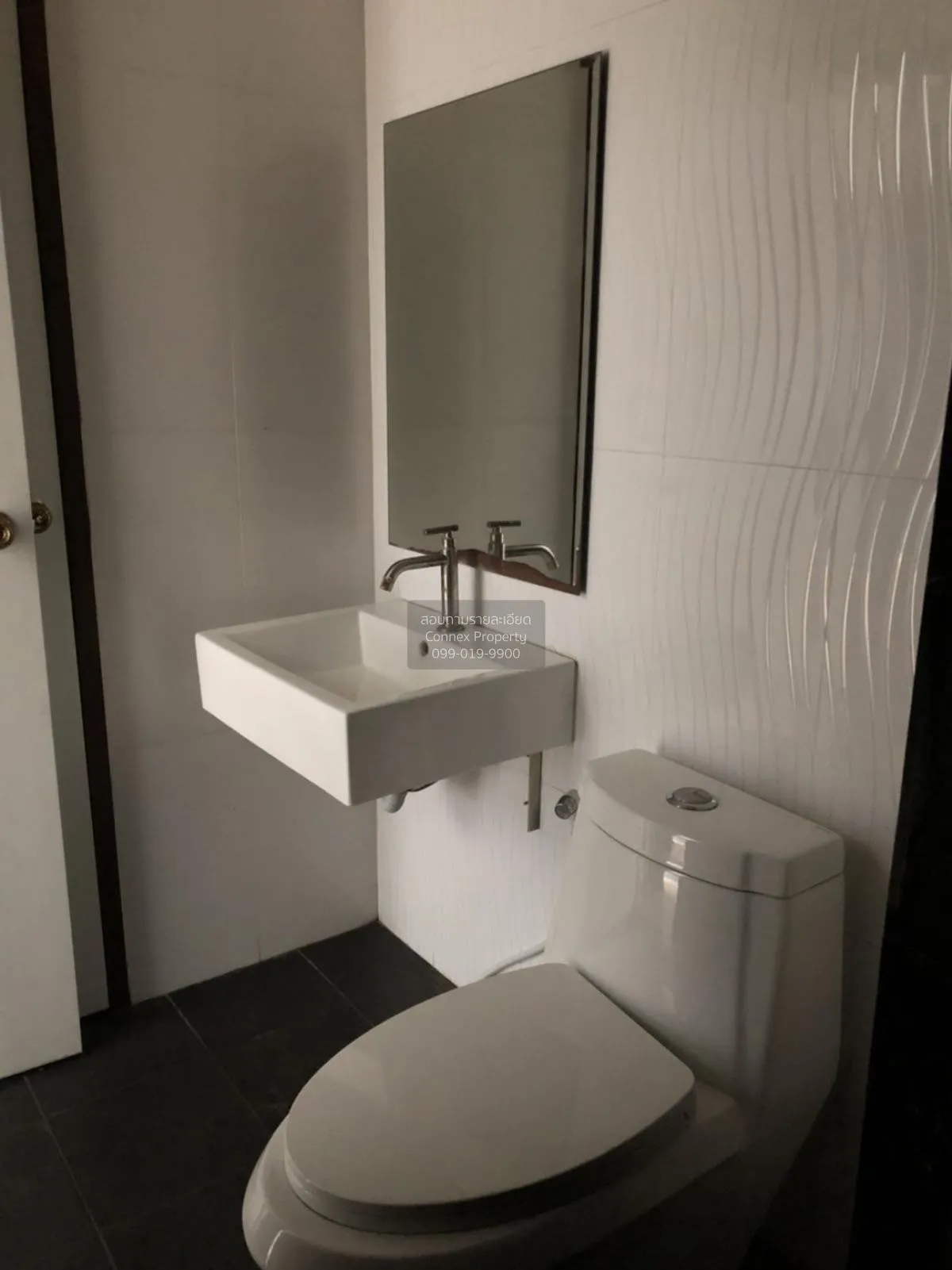 ขายคอนโด  เดอะคริสตัล คอนโด(บี มาย คอนโด) ทุ่งสุขลา ศรีราชา ชลบุร