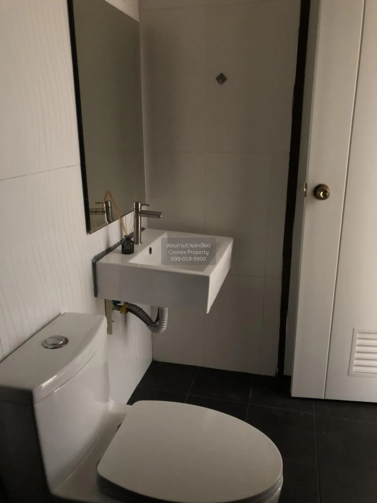 ขายคอนโด  เดอะคริสตัล คอนโด(บี มาย คอนโด) ทุ่งสุขลา ศรีราชา ชลบุร