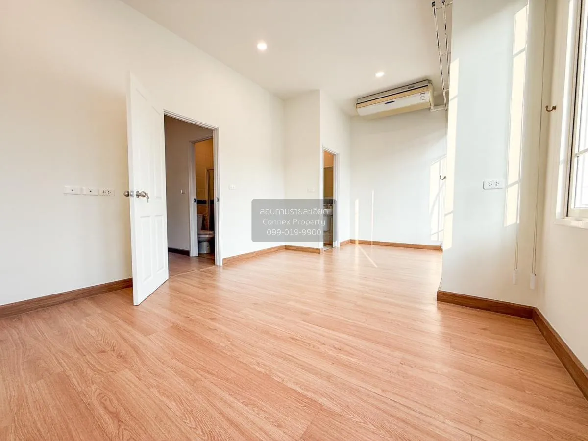 For Sale Townhouse/Townhome  , Golden City Pinklao - Charansanitw