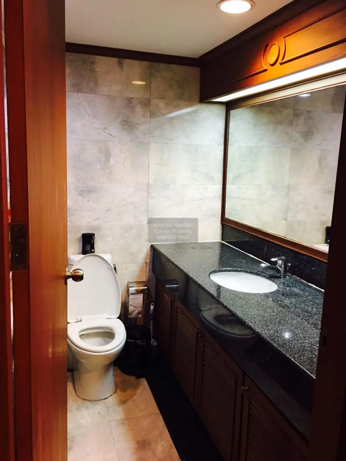 เช่าคอนโด  เลค อเวนิว BTS-อโศก วัฒนา เขต คลองเตย กรุงเทพ CX-11743