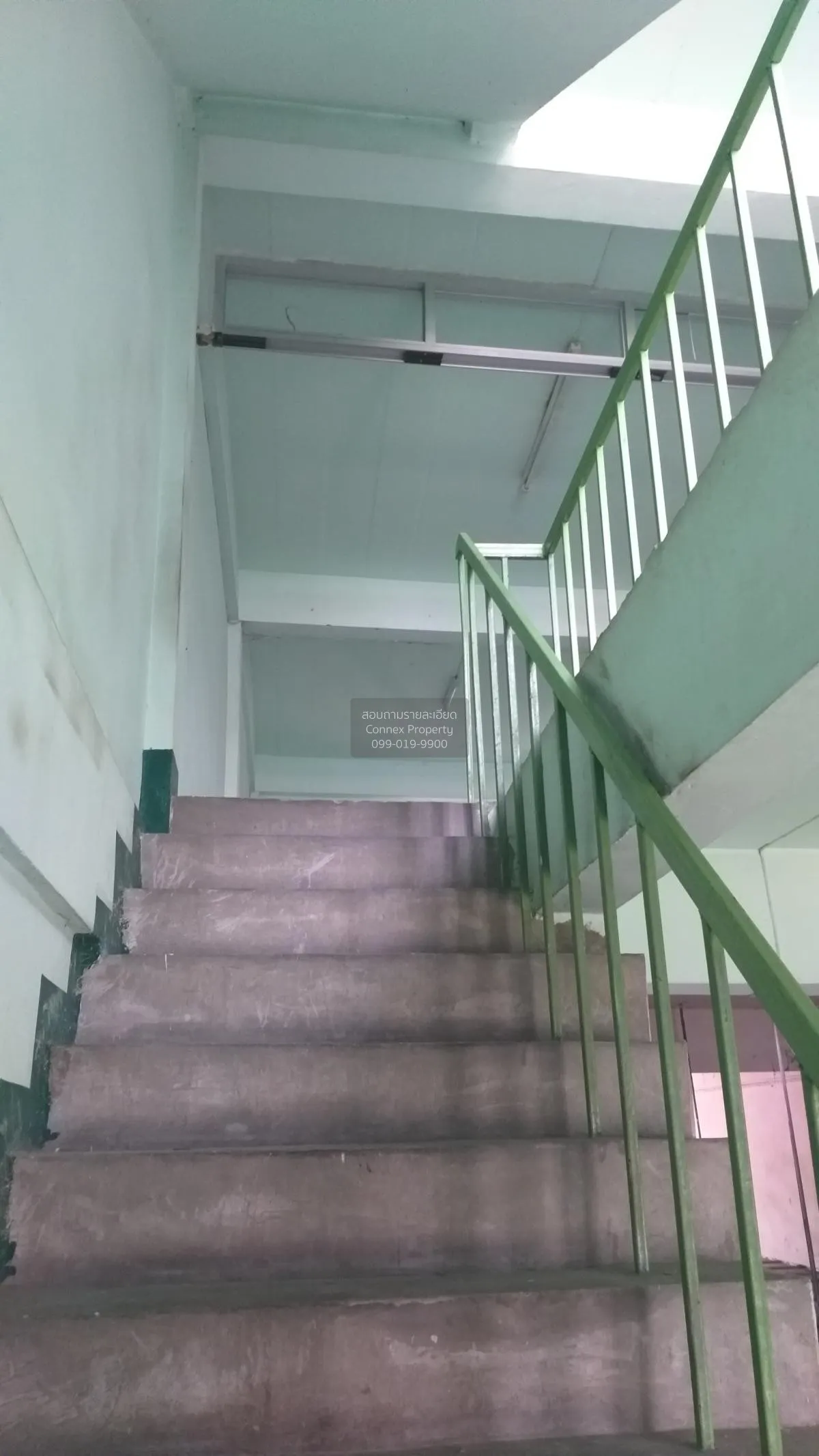 For Sale 3-storey commercial building on Boon Samphan Road Bang L 2