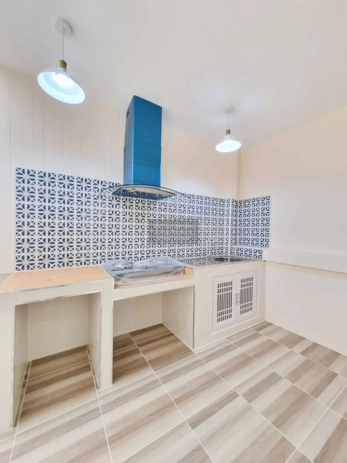 ขายทาวน์เฮ้าส์/ทาวน์โฮม  นิวเวิลด์วิลล์ รีโนเวทใหม่ ละหาร บางบัวท