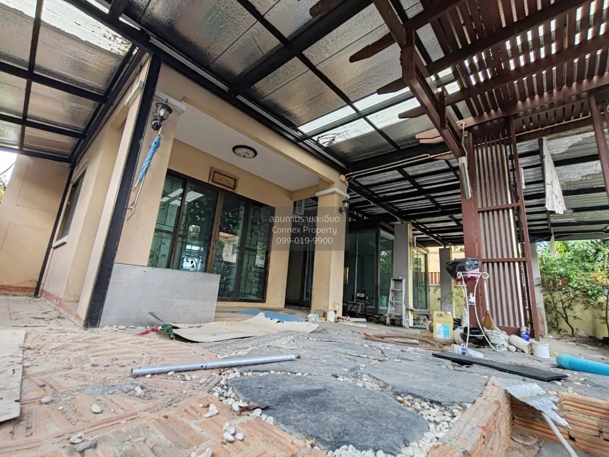 For Sale House , Arisara 3 Phase 2 , Khlong Phra Udom , Lat Lum K 4