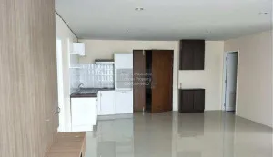 ขายคอนโด  ดิโอเชี่ยนเพิร์ลคอนโด - พัทยา บางละมุง เมืองชลบุรี ชลบุรี CX-117599