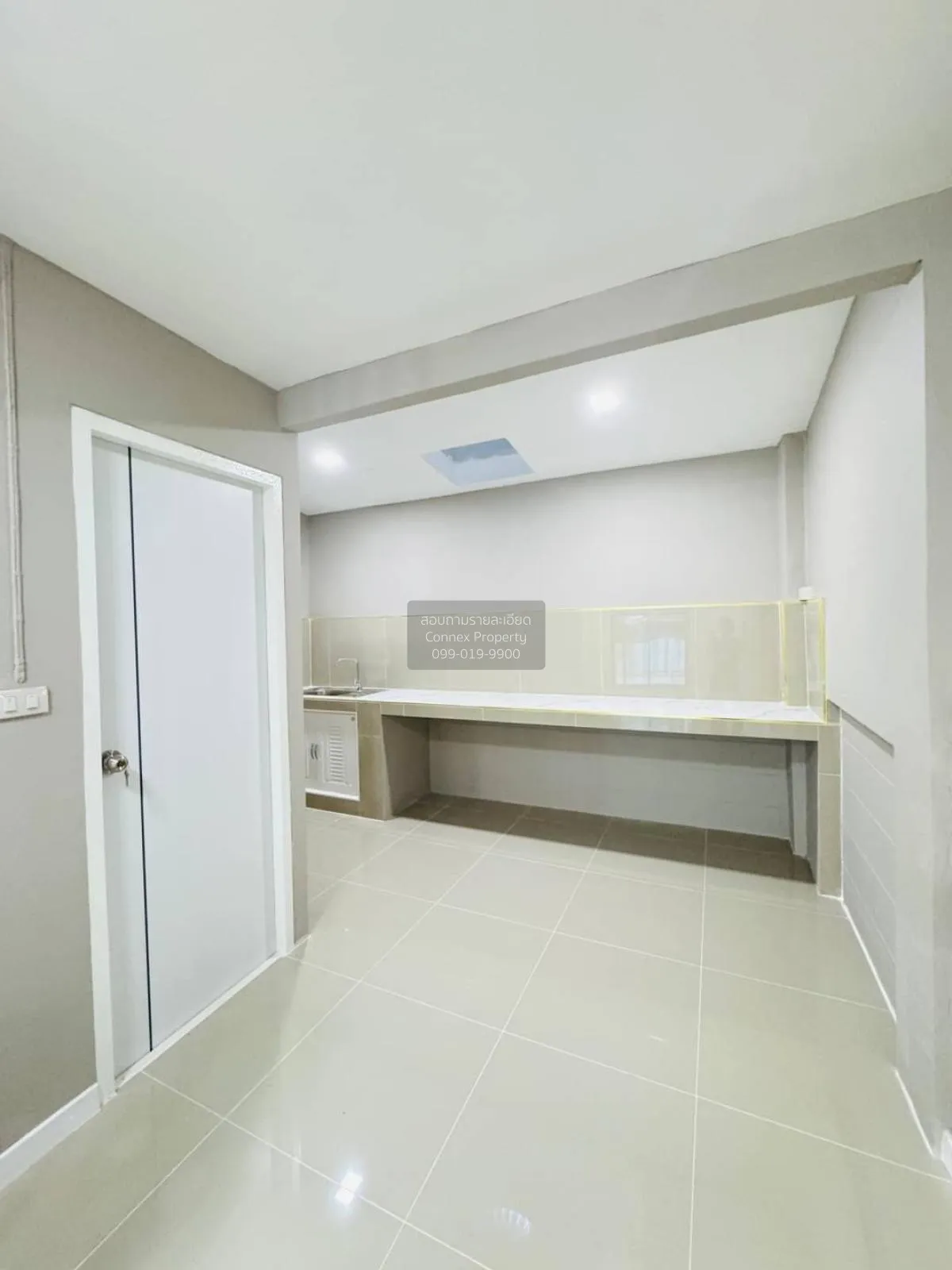 ขายทาวน์เฮ้าส์/ทาวน์โฮม  บ้านปิยวรารมย์ 3 รีโนเวทใหม่ ไทรน้อย ไทร