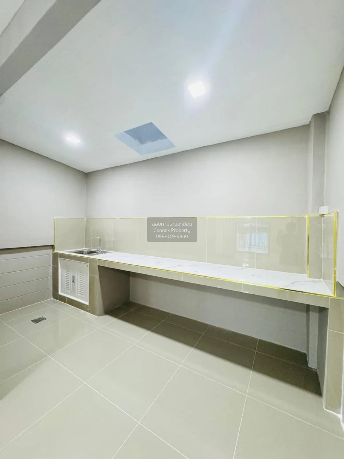 ขายทาวน์เฮ้าส์/ทาวน์โฮม  บ้านปิยวรารมย์ 3 รีโนเวทใหม่ ไทรน้อย ไทร