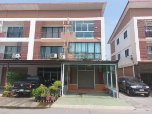 For Sale Homeoffice , The Home Park Phanthong , high floor , corner unit , wide frontage , Phan Thong , Phan Thong , Chon Buri , CX-117712