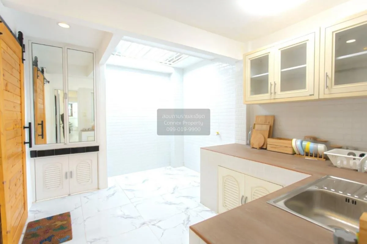 ขายทาวน์เฮ้าส์/ทาวน์โฮม  บ้านเฟรนชิฟ รีโนเวทใหม่ ลาดพร้าว เขต ลาด