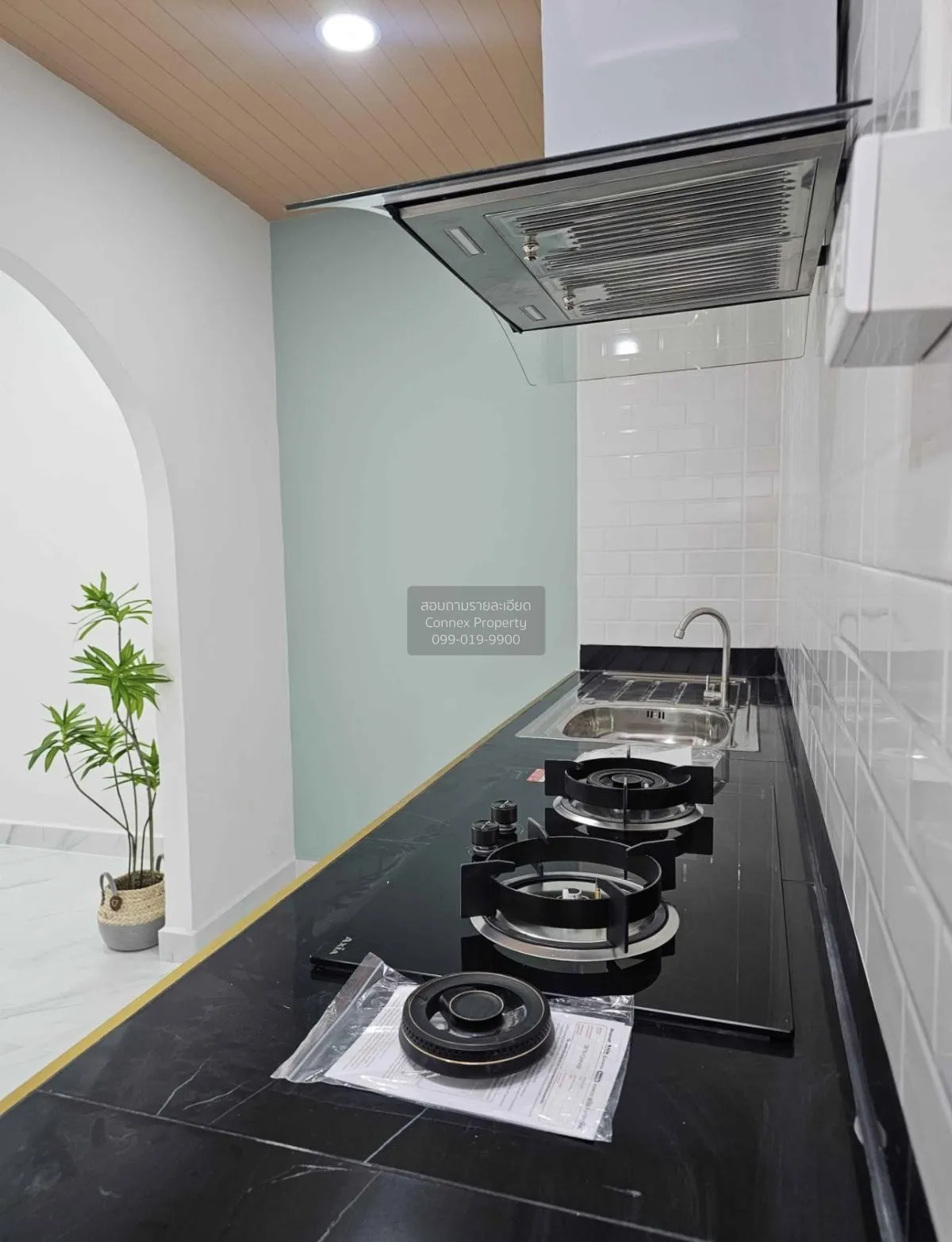 ขายทาวน์เฮ้าส์/ทาวน์โฮม  บ้านเต็มรัก รีโนเวทใหม่ บางคูรัด บางบัวท