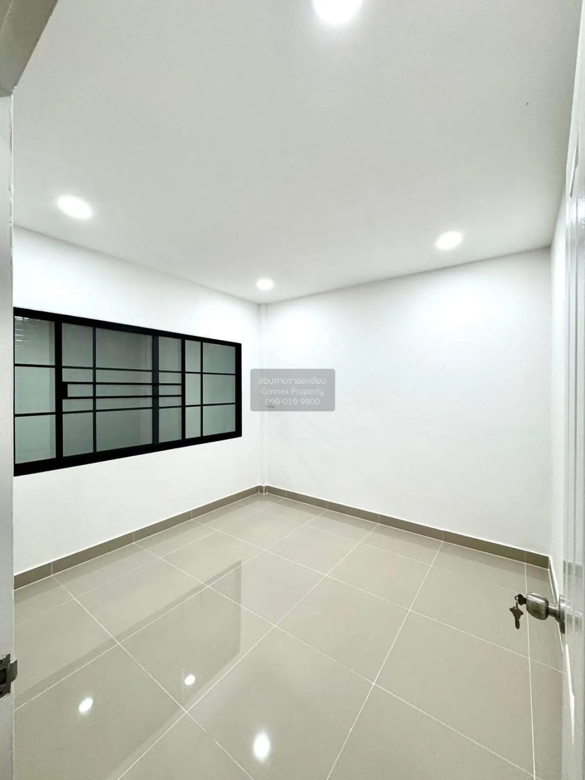 ขายทาวน์เฮ้าส์/ทาวน์โฮม  บ้านฟ้ารังสิต คลอง 4 รีโนเวทใหม่ บึงยี่โ